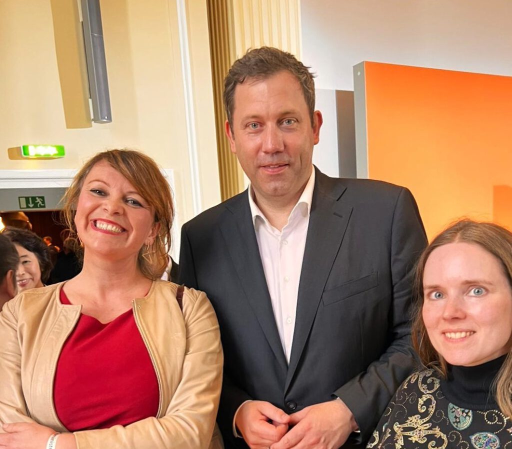 Von links: Kamila Schöll-Mazurek, Lars Klingbeil, Anna Hartmann